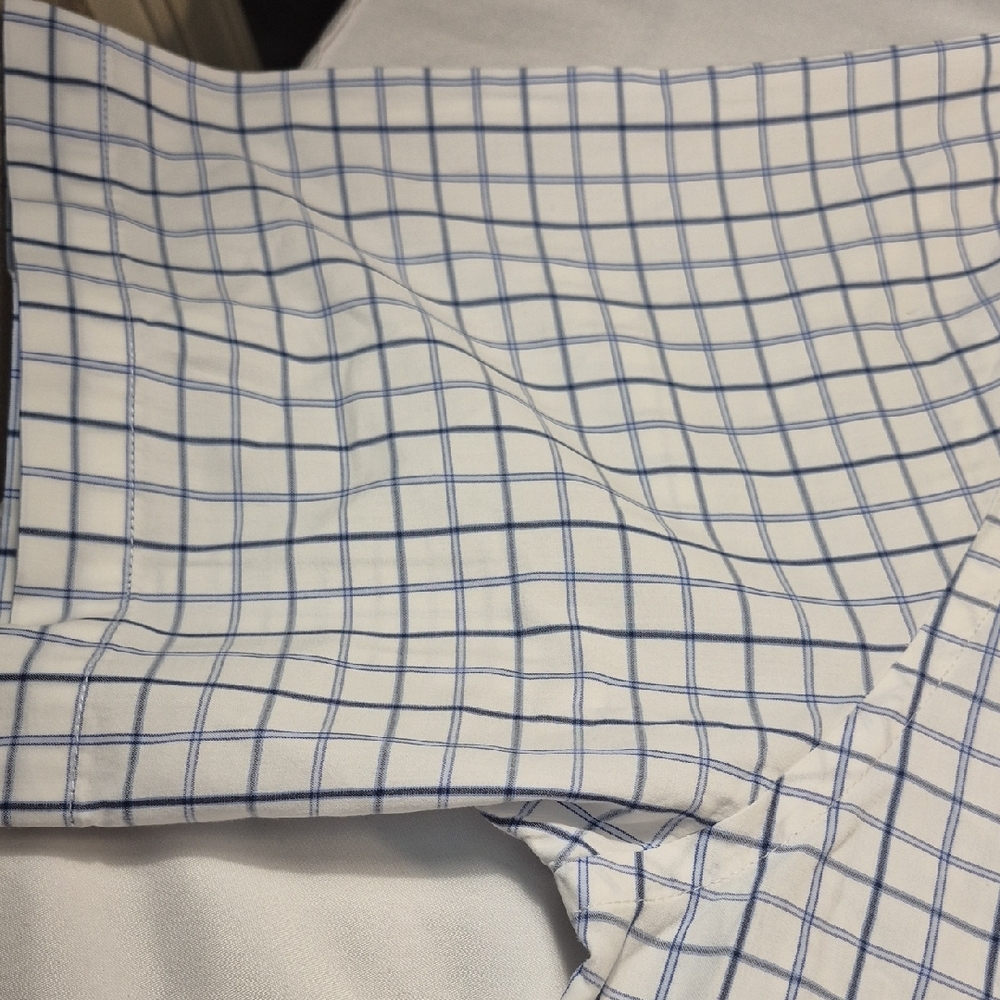 Tommy Hilfiger Blue and White Casual Button Down Shirt - Picture 6 of 14